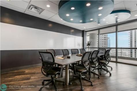 121 S Orange Avenue Other City - In The State Of Florida FL 32801