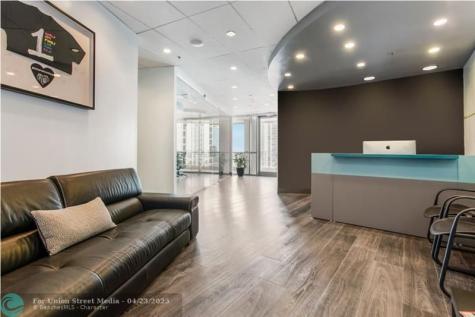 121 S Orange Avenue Other City - In The State Of Florida FL 32801