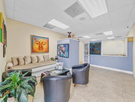 4851 W Hillsboro Boulevard Pompano Beach FL 33073