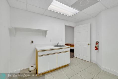 1400 E Oakland Park Boulevard Oakland Park FL 33334