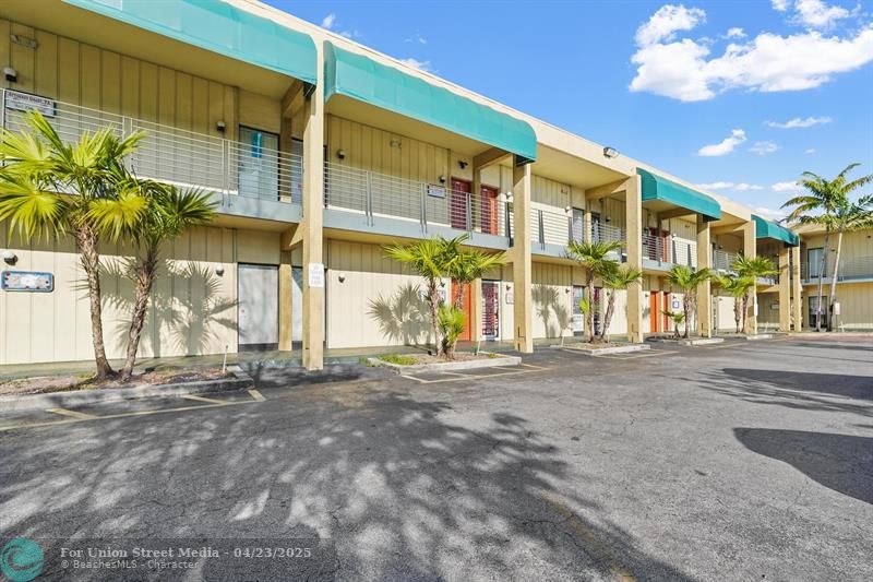 2331 N State Road 7 Lauderdale Lakes FL 33313