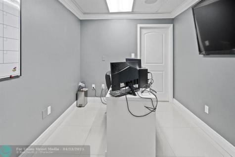 2331 N State Road 7 Lauderdale Lakes FL 33313