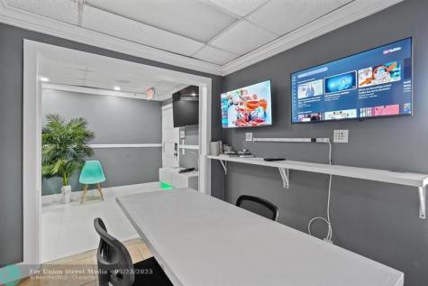 2331 N State Road 7 Lauderdale Lakes FL 33313