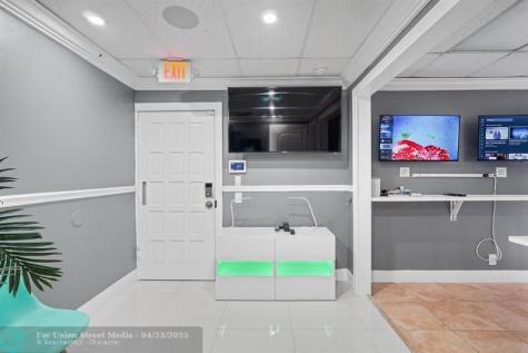 2331 N State Road 7 Lauderdale Lakes FL 33313