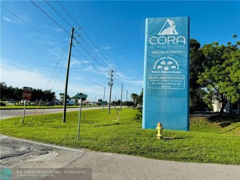 346 E Royal Palm Street Lake Placid FL 33852