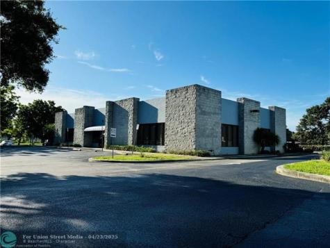 346 E Royal Palm Street Lake Placid FL 33852