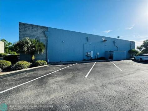 346 E Royal Palm Street Lake Placid FL 33852