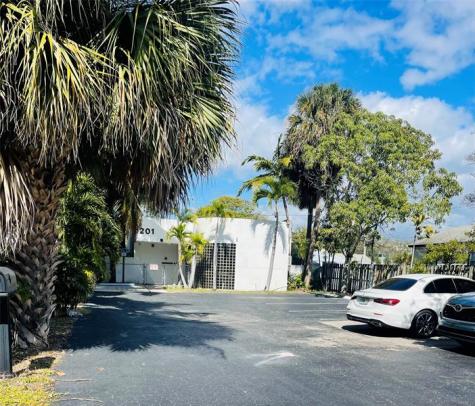 201 SE 19th Street Fort Lauderdale FL 33316