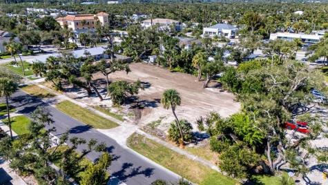 641 Azalea Vero Beach FL 32963