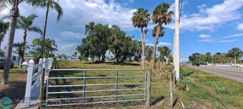 TBD Highway 441 SE Okeechobee FL 34974