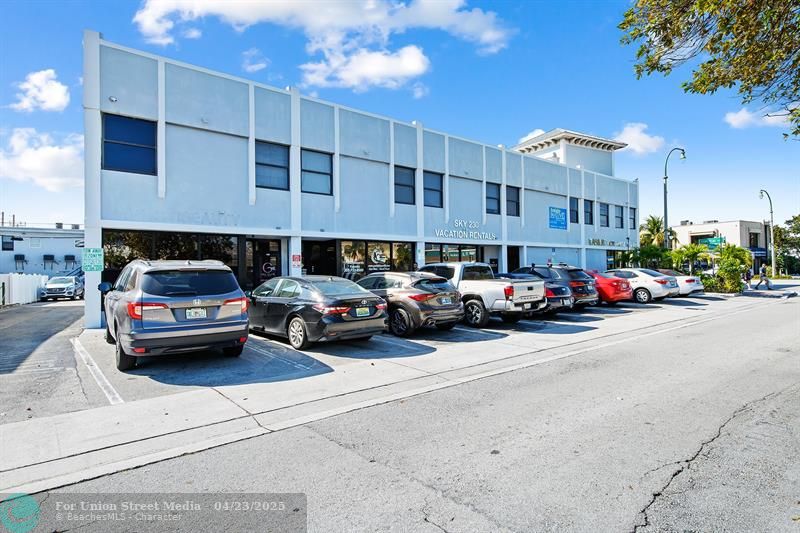 218 Commercial Boulevard Lauderdale By The Sea FL 33308