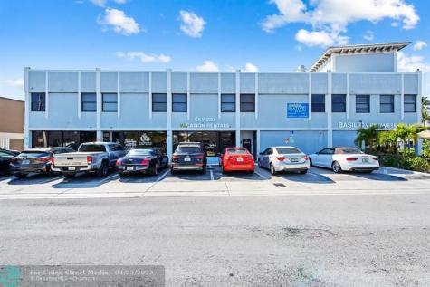 218 Commercial Boulevard Lauderdale By The Sea FL 33308