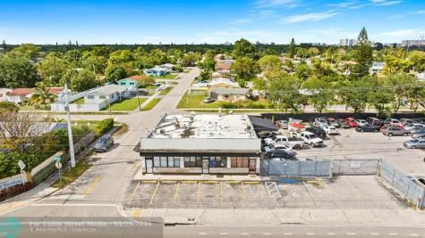 2467-2471 Pembroke Road Hollywood FL 33020