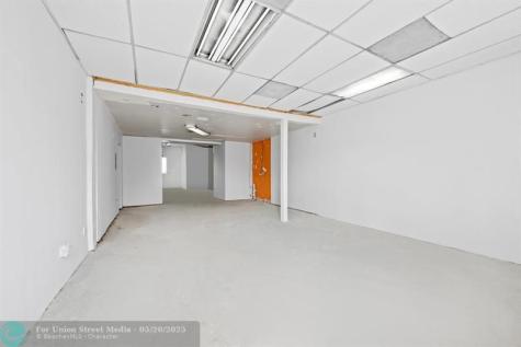 2467-2471 Pembroke Road Hollywood FL 33020