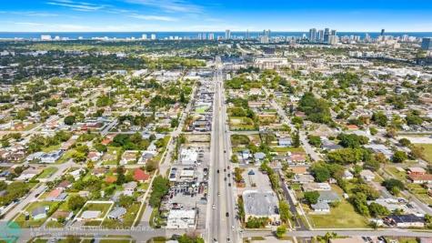 2467-2471 Pembroke Road Hollywood FL 33020