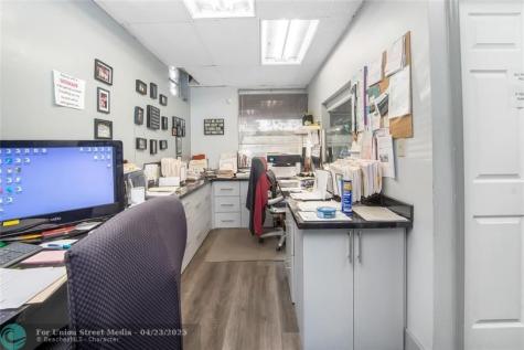 3071 NW 64th Avenue Sunrise FL 33313