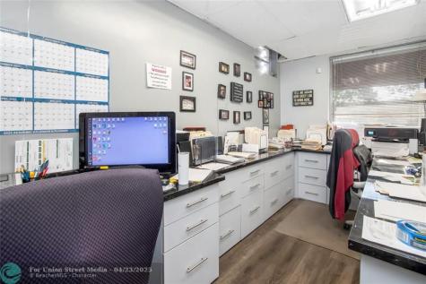 3071 NW 64th Avenue Sunrise FL 33313