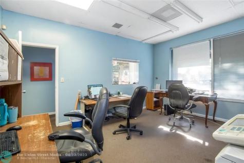 3071 NW 64th Avenue Sunrise FL 33313