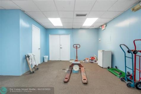 3071 NW 64th Avenue Sunrise FL 33313