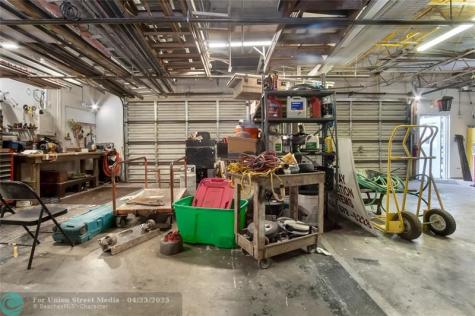 3071 NW 64th Avenue Sunrise FL 33313