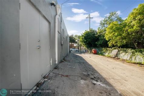 3071 NW 64th Avenue Sunrise FL 33313