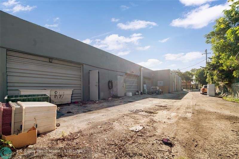 3071 NW 64th Avenue Sunrise FL 33313