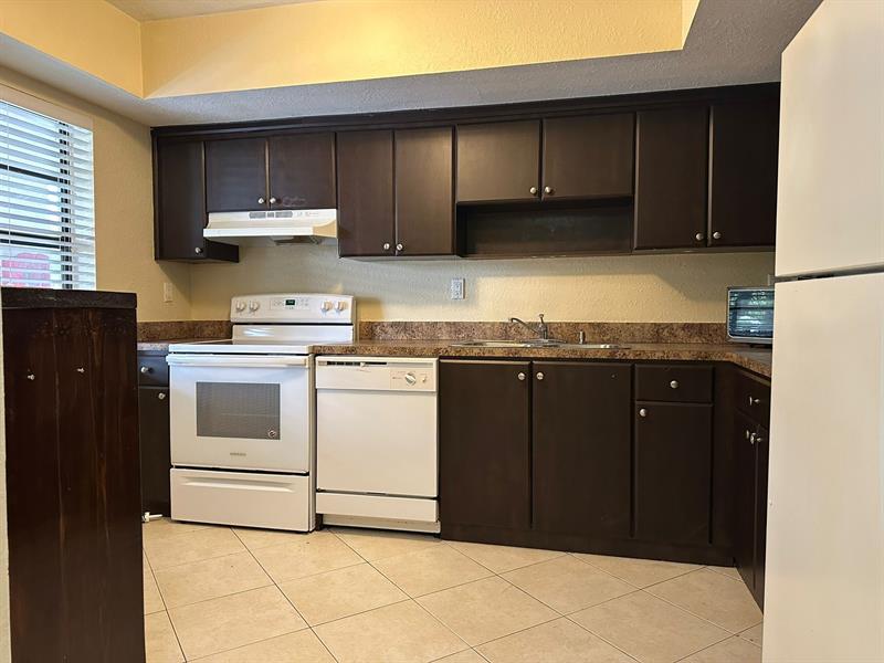 11676-11690 NW 45th Street Coral Springs FL 33065