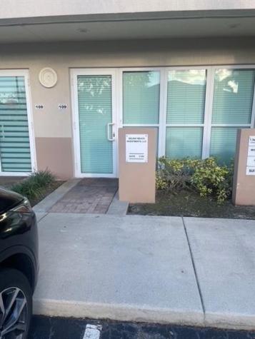 5220 University Drive Davie FL 33328