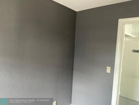 4751 NE 10th Avenue Oakland Park FL 33334