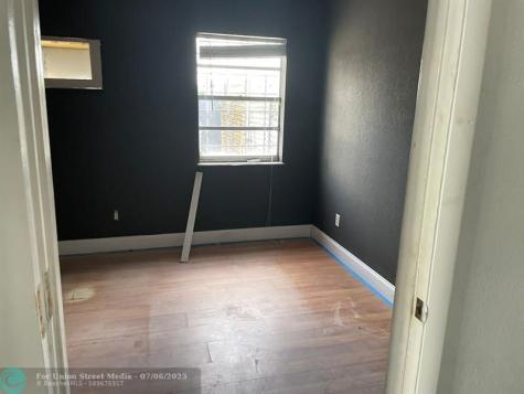 4751 NE 10th Avenue Oakland Park FL 33334