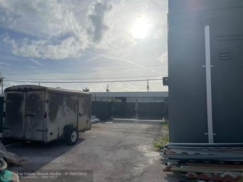 4751 NE 10th Avenue Oakland Park FL 33334