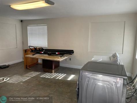 4751 NE 10th Avenue Oakland Park FL 33334