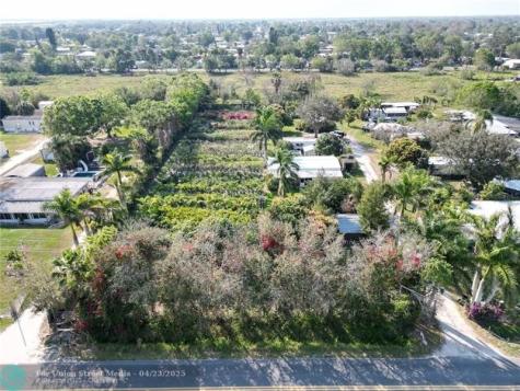 3321 SE 38th Avenue Okeechobee FL 34974