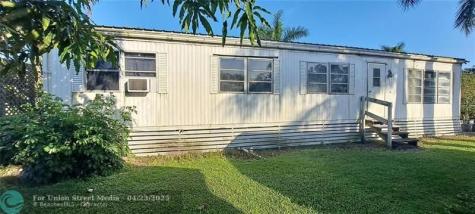 3321 SE 38th Avenue Okeechobee FL 34974