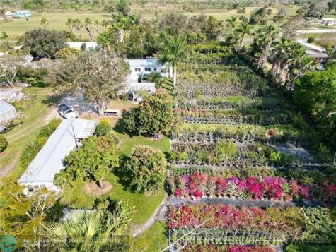 3321 SE 38th Avenue Okeechobee FL 34974