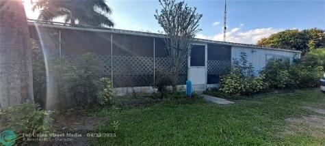 3321 SE 38th Avenue Okeechobee FL 34974