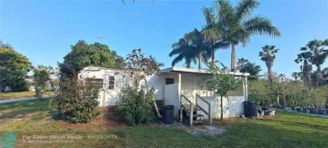 3321 SE 38th Avenue Okeechobee FL 34974