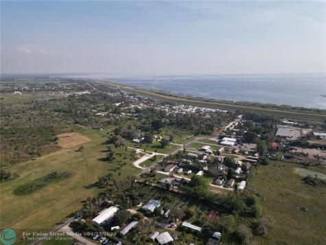 3321 SE 38th Avenue Okeechobee FL 34974