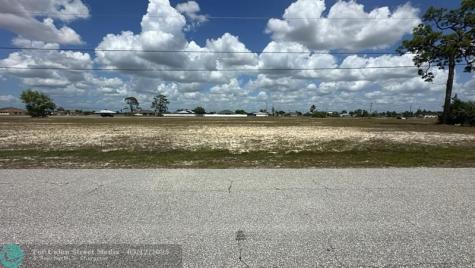 537 NW 15 Terrace Cape Coral FL 33993