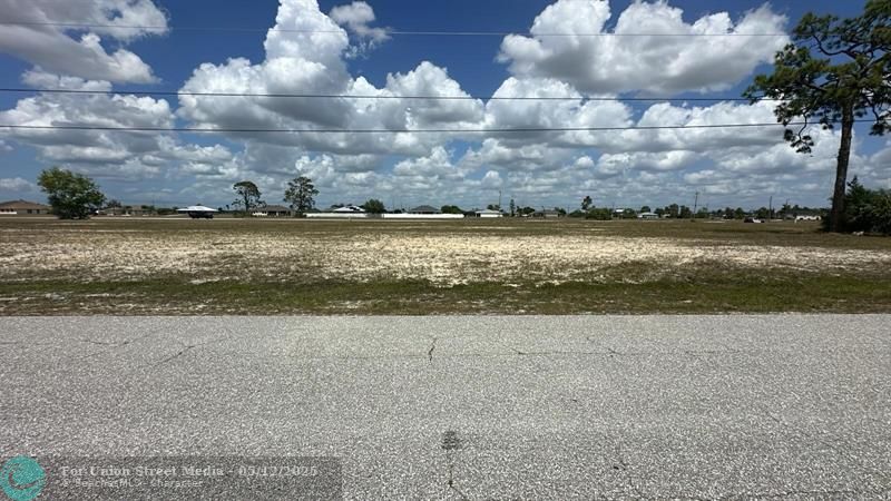 537 NW 15 Terrace Cape Coral FL 33993
