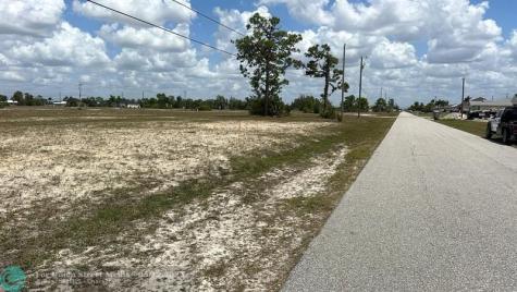 537 NW 15 Terrace Cape Coral FL 33993
