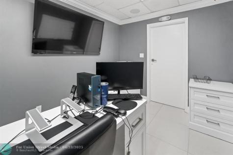 2331 N State Road 7 Lauderdale Lakes FL 33313