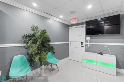 2331 N State Road 7 Lauderdale Lakes FL 33313