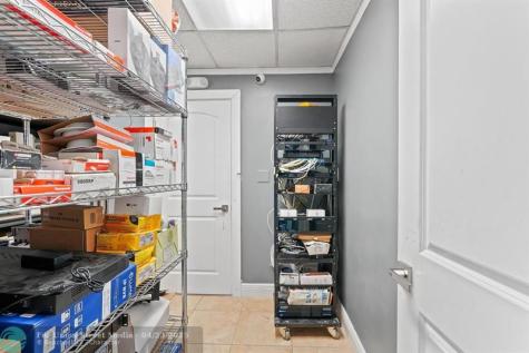 2331 N State Road 7 Lauderdale Lakes FL 33313