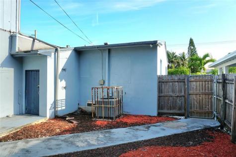 808 NW 19 Street Fort Lauderdale FL 33311