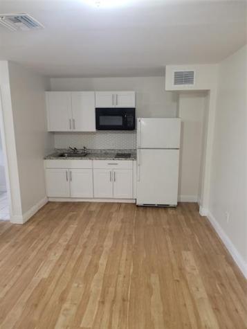 808 NW 19 Street Fort Lauderdale FL 33311