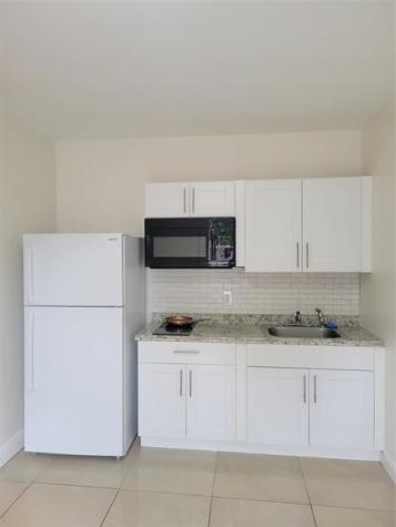 808 NW 19 Street Fort Lauderdale FL 33311