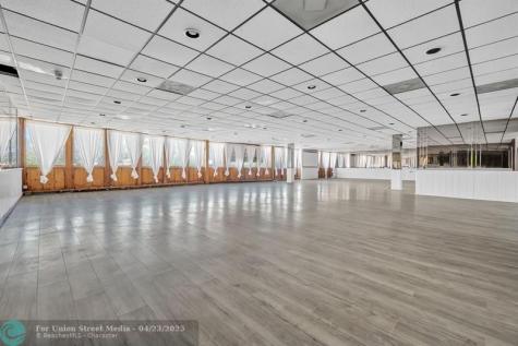 1222 NE 163 Street North Miami Beach FL 33162