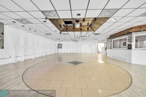 1222 NE 163 Street North Miami Beach FL 33162