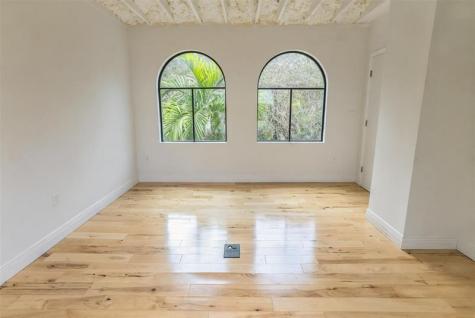 445 NE 56 Miami FL 33137